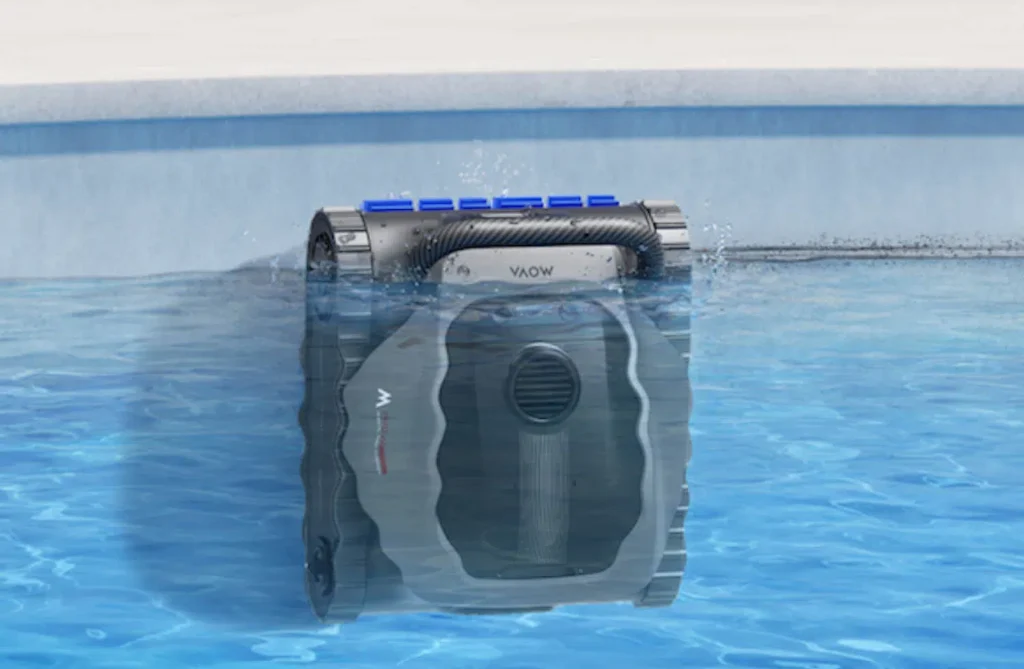 mova a10 robot on pool wall